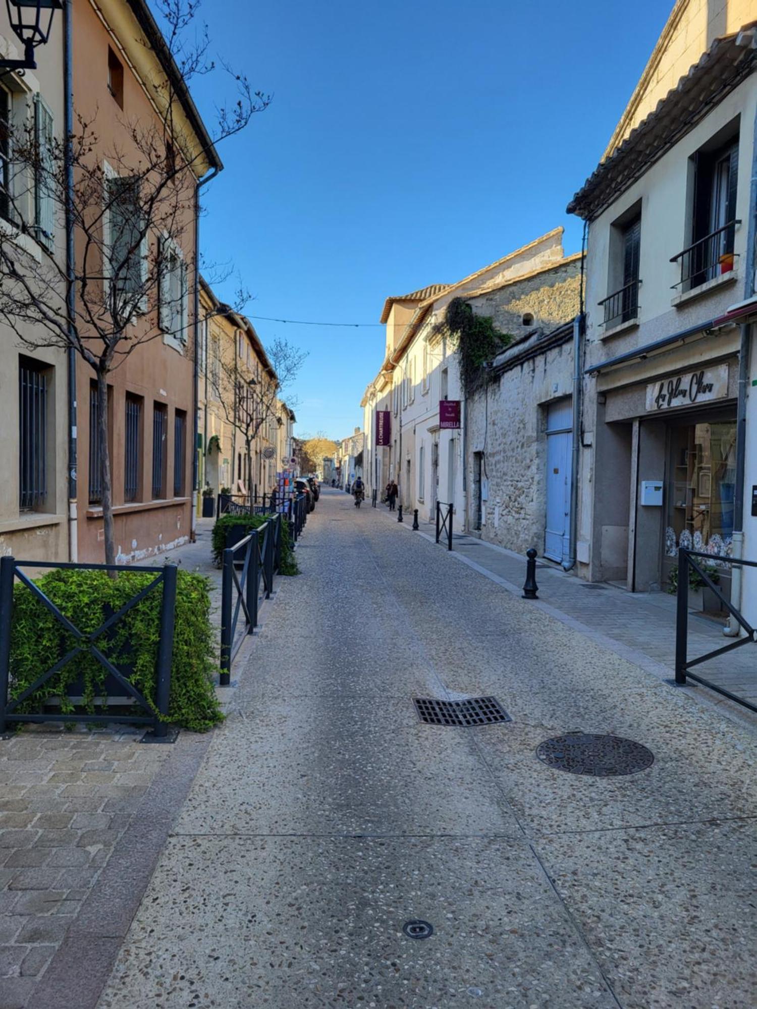 Maison Atypique Coeur De Village Historique Villeneuve-lès-Avignon Buitenkant foto